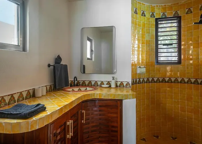 New 3br Private Beachfront With Pool At Soliman Villa *
