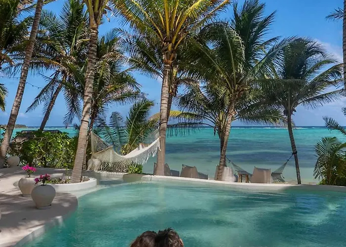 New 3br Private Beachfront With Pool At Soliman